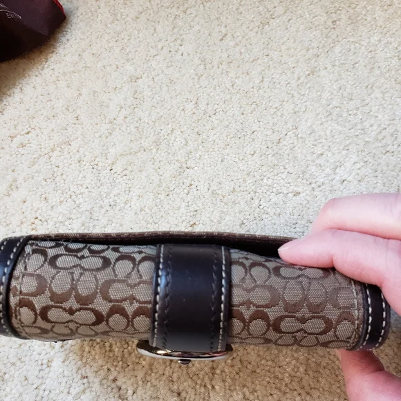 Authentic Coach wallet - Picture 7 of 10